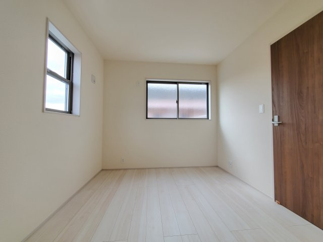 三郷市　早稲田7丁目　新築戸建　全1棟のバルコニー|施工例です