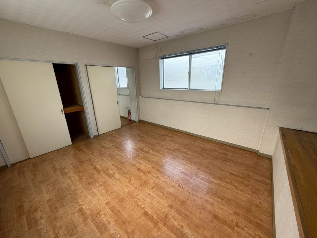 蒲郡市八百富町3丁目　貸店舗の内装