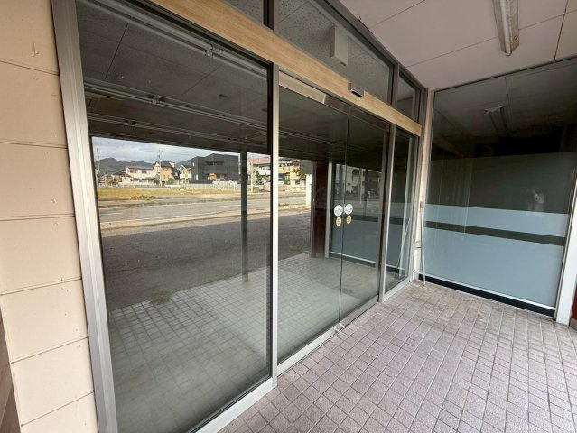 蒲郡市八百富町3丁目　貸店舗の外観