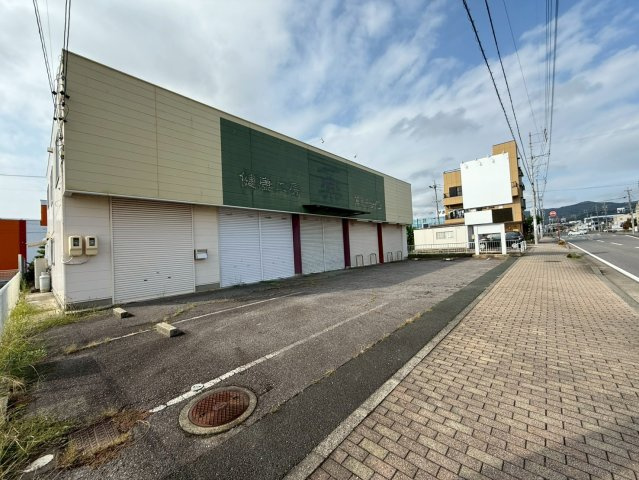 蒲郡市八百富町3丁目　貸店舗の外観