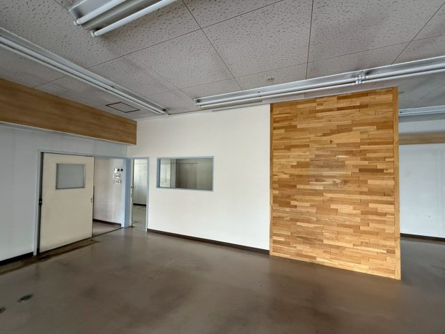 蒲郡市八百富町3丁目　貸店舗の内装