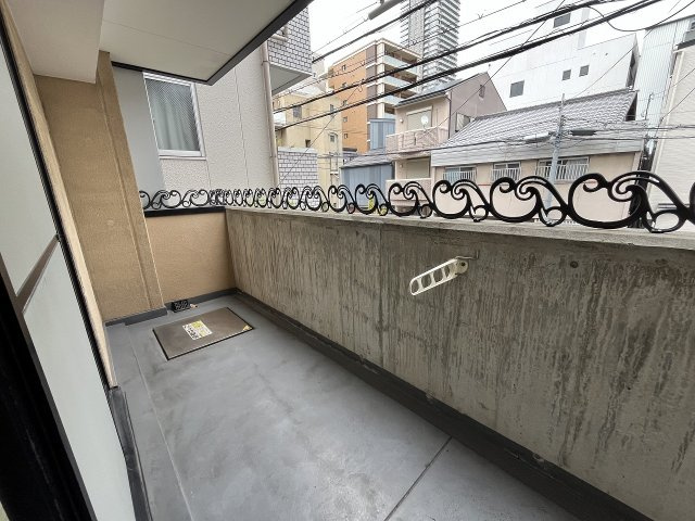 大阪市中央区上町１丁目の事務所のバルコニー