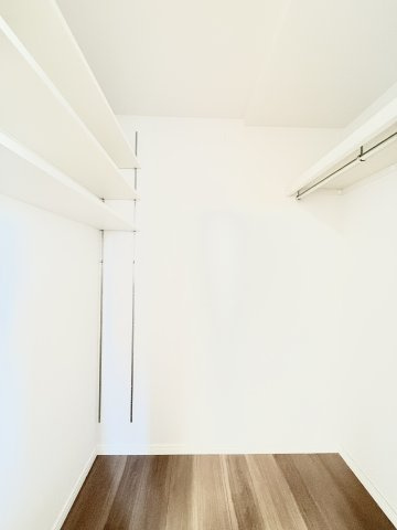 ウィスティリアE-oneの収納|収納力のあるウォークインクローゼット付です。
