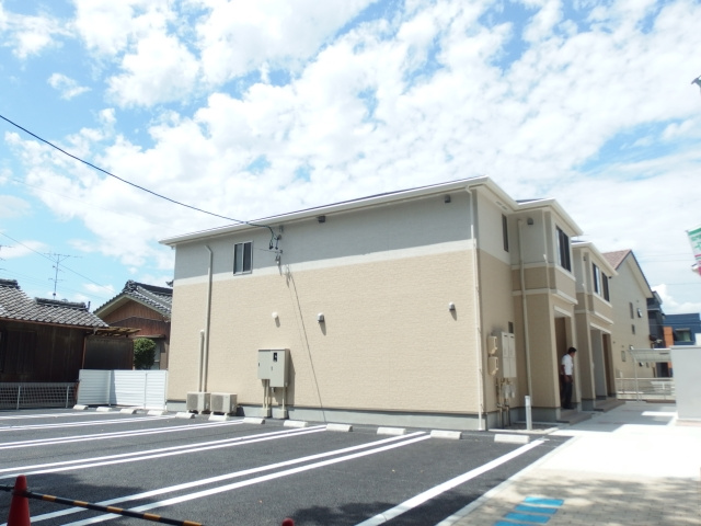 グランドデュークの外観