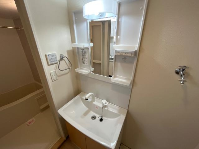 Ｓａｒｙ　ｄａ　ｃｏｒｙの独立洗面台|洗髪洗面化粧台