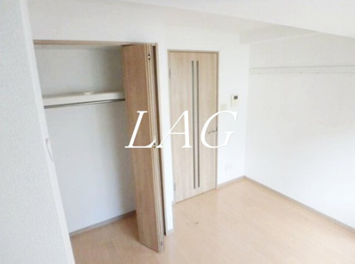 【居間・リビング】 | シャトレＫＯＹＯⅢ | 洋室のお部屋です。