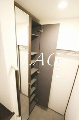 【玄関】 | ガーデンヒル二子玉川 | 玄関です。