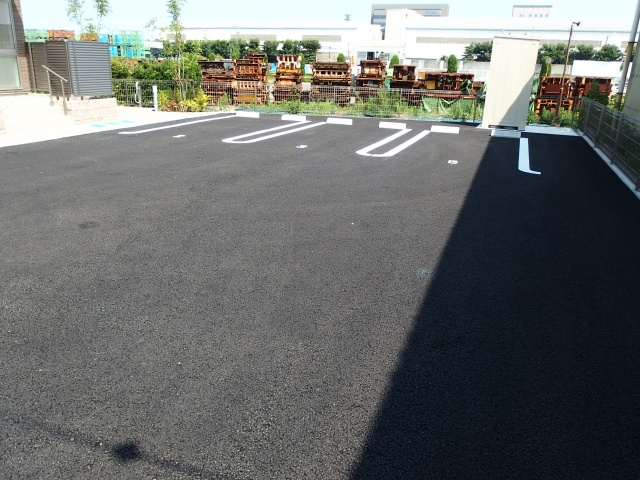 フェリーチェ（橋目）の駐車場