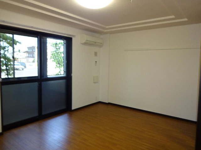 プランドールⅢ（上里）の居間・リビング