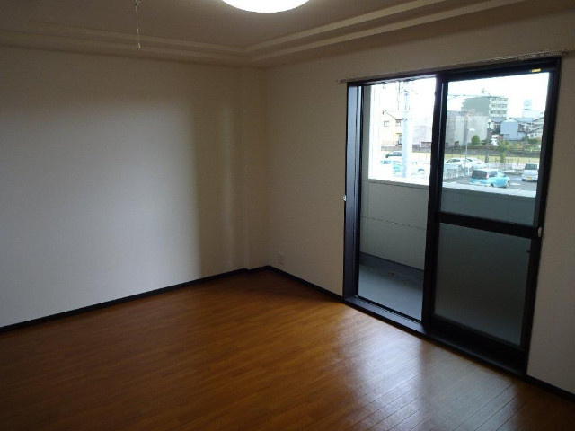 プランドールⅢ（上里）の居間・リビング