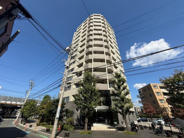 アトラスアリーナ武蔵新城ランドマークコートの外観