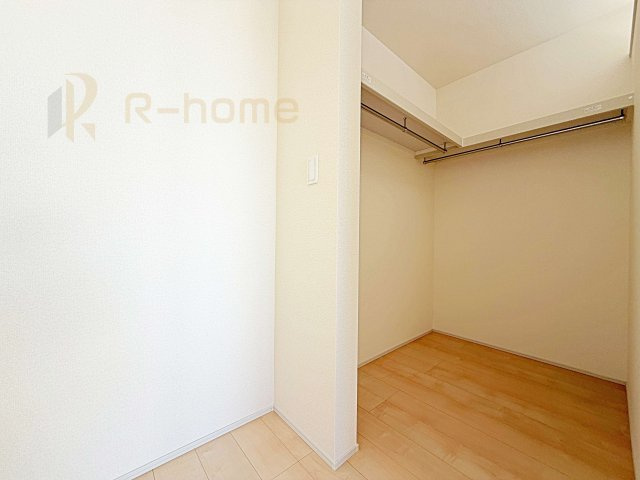 小美玉市上玉里第2　新築戸建て　1号棟の収納|人気のウォークインクローゼット！アウター類はもちろん、季節ものや寝具も収納できます！