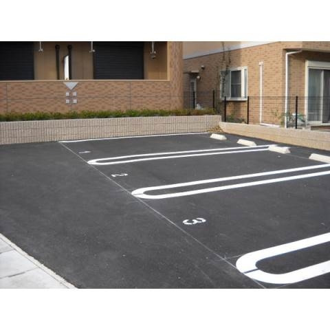 ＣＡＳＡ小豆坂の駐車場