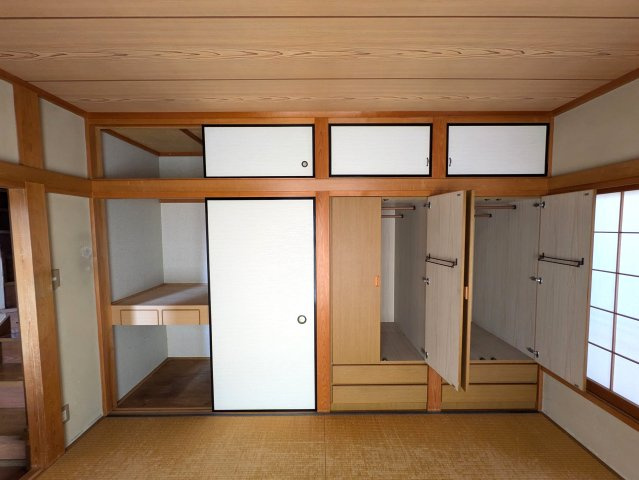鶴ヶ島市上広谷中古戸建の収納
