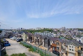 舞子坂４丁目　未入居戸建の展望