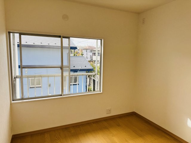 八王子市　北野台　中古戸建ての子供部屋|～2階5.25帖の洋室です～