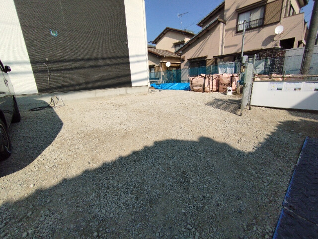 ビバーチェの駐車場