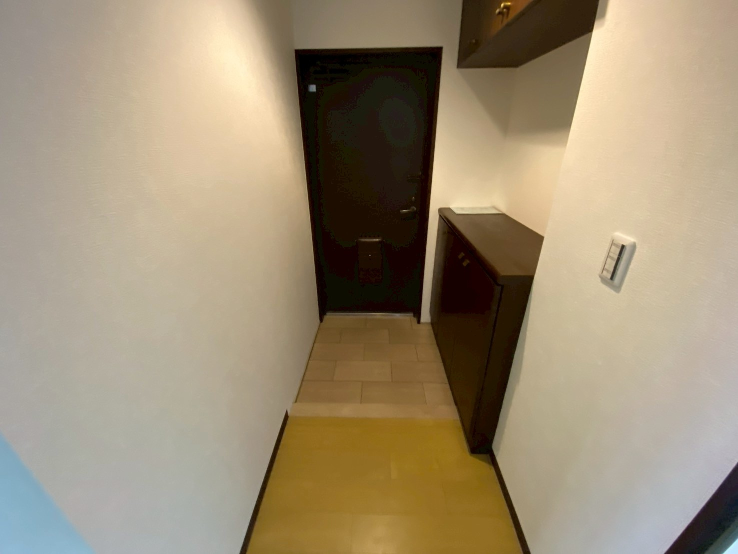 パークシティ水野B棟の玄関