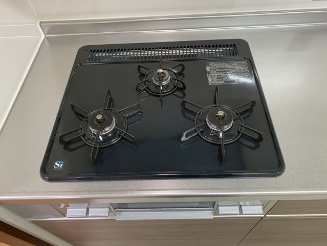 パークシティ水野B棟の設備|ガラストップコンロでお掃除もラクラク♪