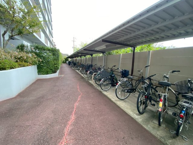 パークシティ水野B棟の駐輪場