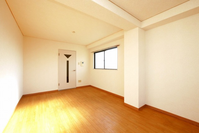 オズレジデンス玉出の居間・リビング