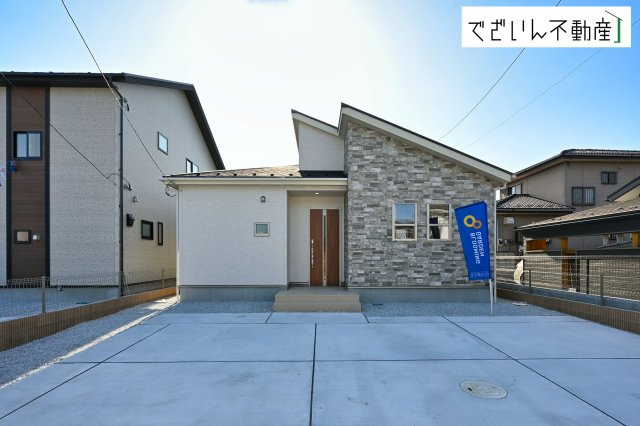 【外観】 | blooming garden行田市富士見町2丁目2期　【平屋】新築住宅 | ≪1号棟≫安心して暮らせる利便性と、子どもを安心して育てられる穏やかな住環境が魅力です。
現地(2026年1月撮影)