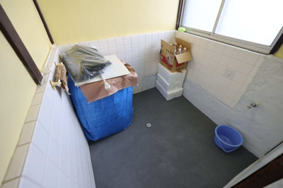 【浴室】 | 毛呂山町小田谷 中古住宅 | 洗濯機置場（元々はお風呂です）