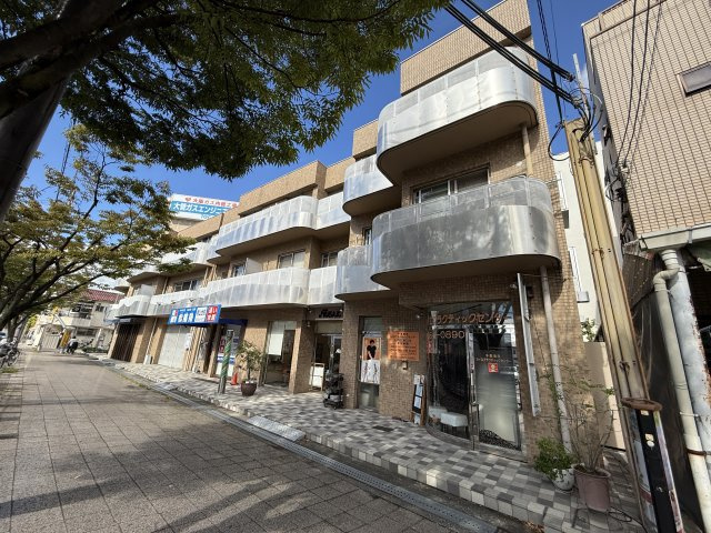 ヴァストネス東泉丘の外観