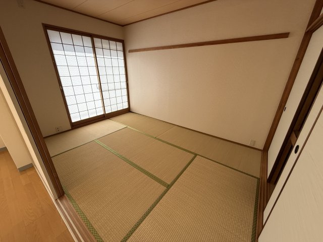 ヴァストネス東泉丘の和室