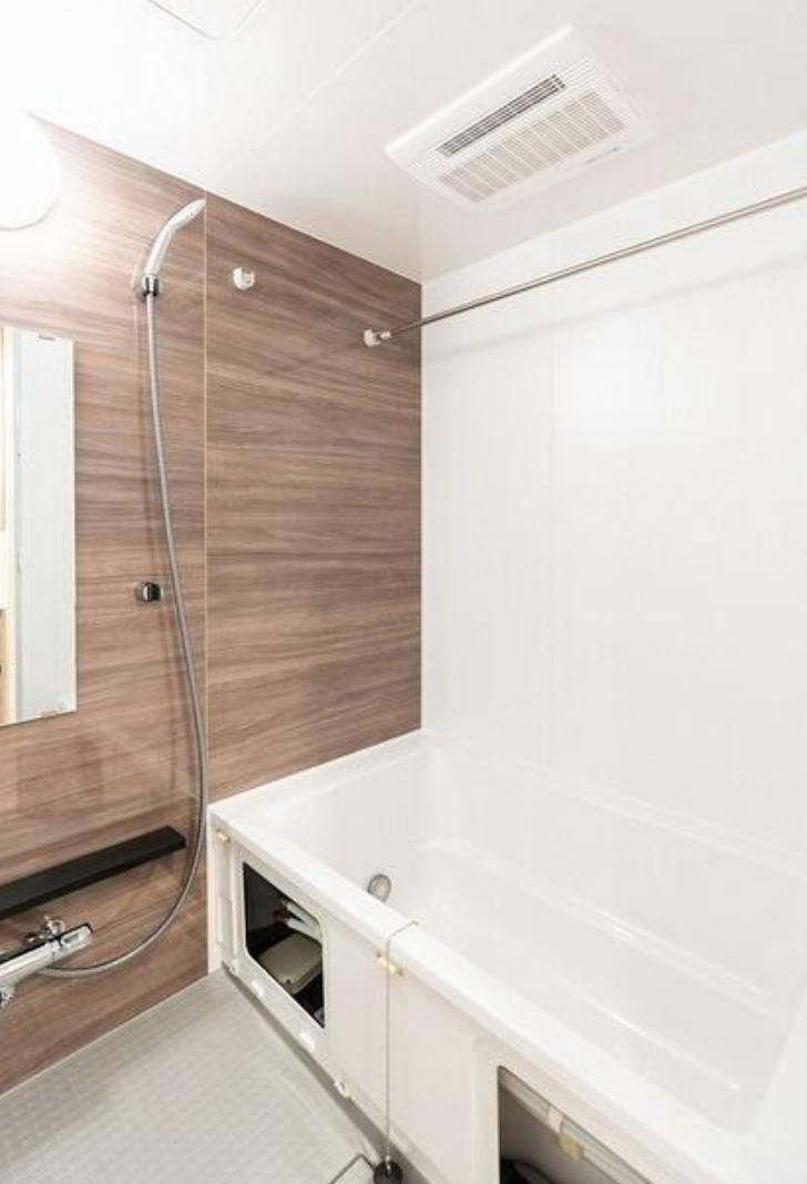 市谷台町坂フロントの浴室