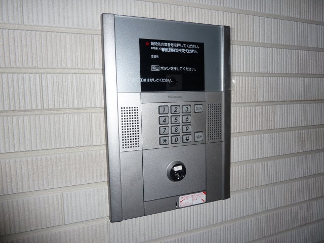 ディアコート津田沼のエントランス|オートロック完備で安心ですね