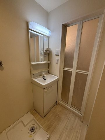 レピュア大森レジデンスの独立洗面台