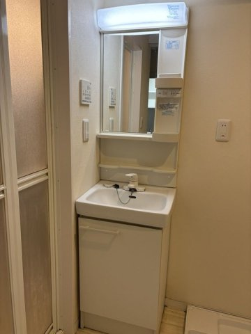 レピュア大森レジデンスの独立洗面台