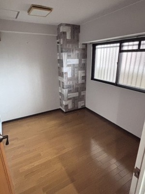 【洋室】 | ドムール長居南館  | 腰窓が付いている洋室です！