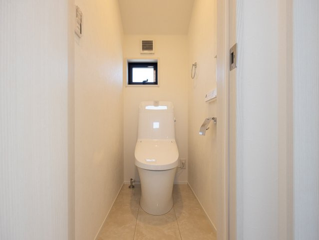 中野区若宮3丁目　角地×駅チカ　限定1棟のトイレ