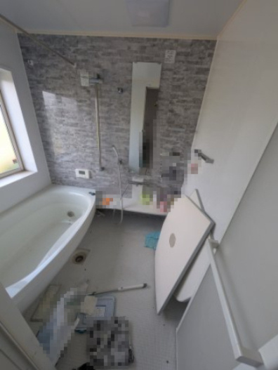 いわき市小名浜島字島　中古戸建の浴室