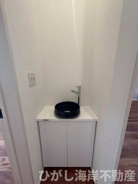 藤沢市本鵠沼５丁目　新築戸建　全６棟の洗面所|セカンド洗面台