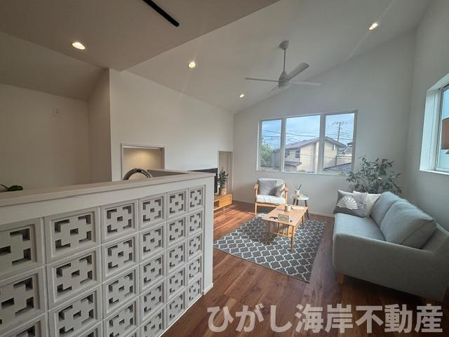 藤沢市本鵠沼５丁目　新築戸建　全６棟のダイニング|17.9帖　開放感のある勾配天井のLDK
