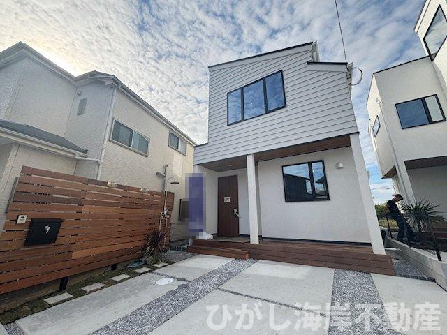 藤沢市本鵠沼５丁目　新築戸建　全６棟の前面道路含む現地写真|現地外観