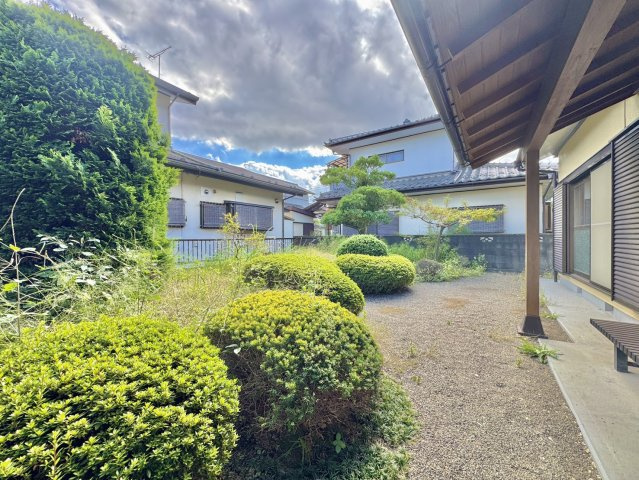 水戸市平須町中古戸建の庭