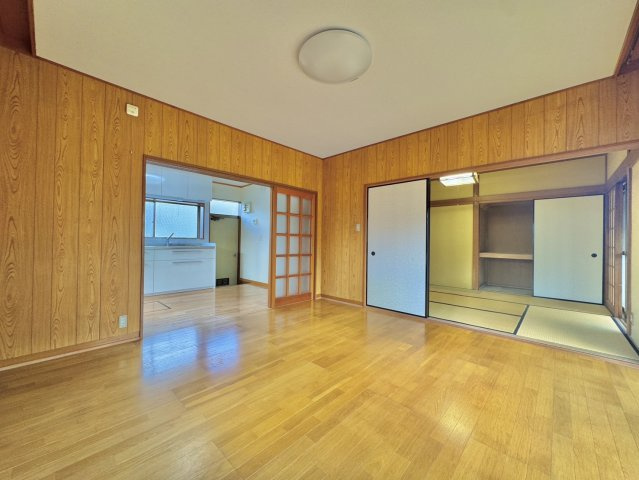 水戸市平須町中古戸建の洋室