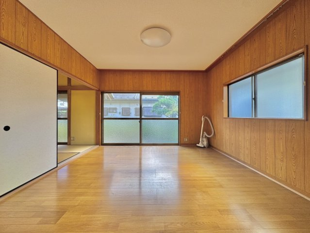 水戸市平須町中古戸建の洋室