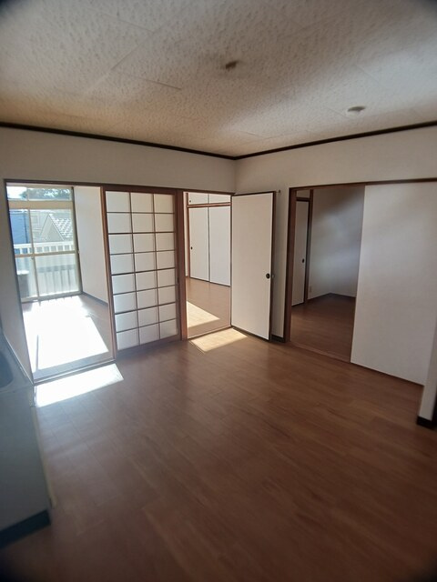 ニューシティ’９３Ⅱの居間・リビング