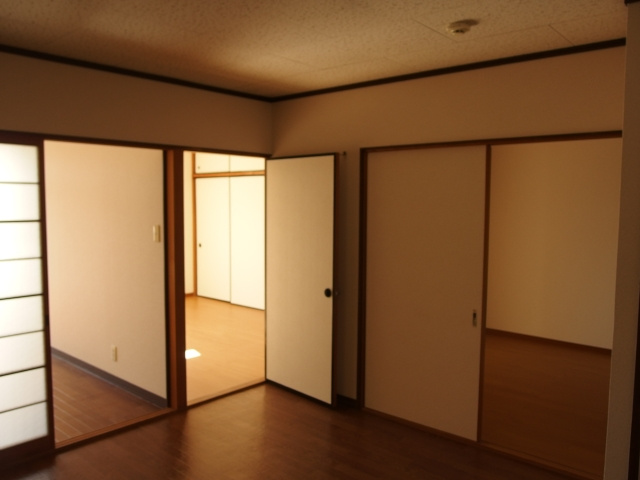 ニューシティ’９３Ⅱの居間・リビング