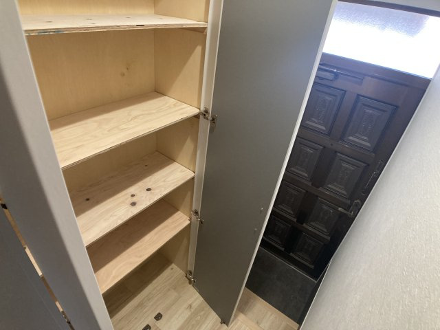 Cozy鈴東ハイツⅠの玄関|玄関シューズBOXを完備しています