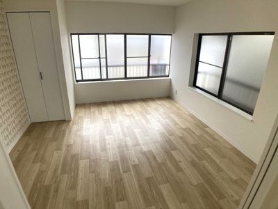 【居間・リビング】 | Cozy鈴東ハイツⅠ | 開放感の有る広々室内です