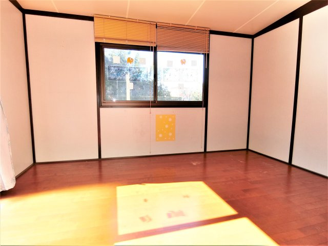 山武市白幡売り戸建の洋室