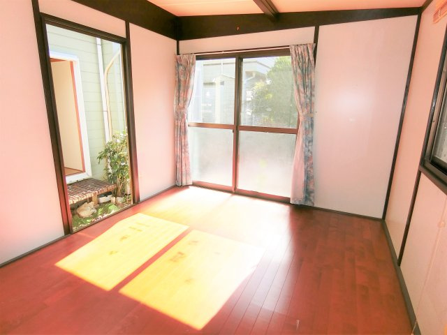 山武市白幡売り戸建の洋室