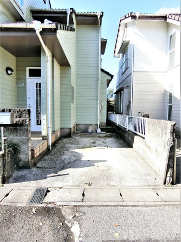 山武市白幡売り戸建の駐車場