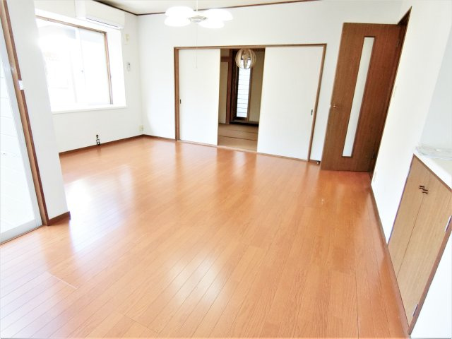 山武市白幡売り戸建の居間・リビング